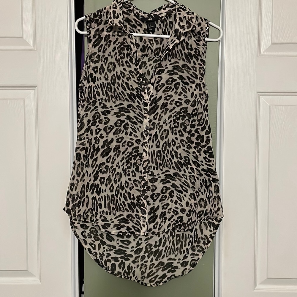 H&M Animal Print Fashion Top, Women’s Size 6